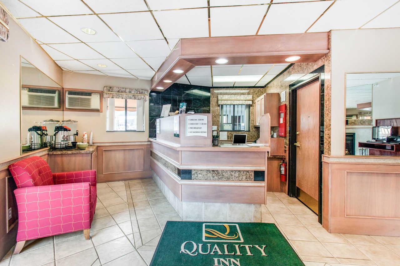 Quality Inn Keystone Near Mount Rushmore Exterior photo