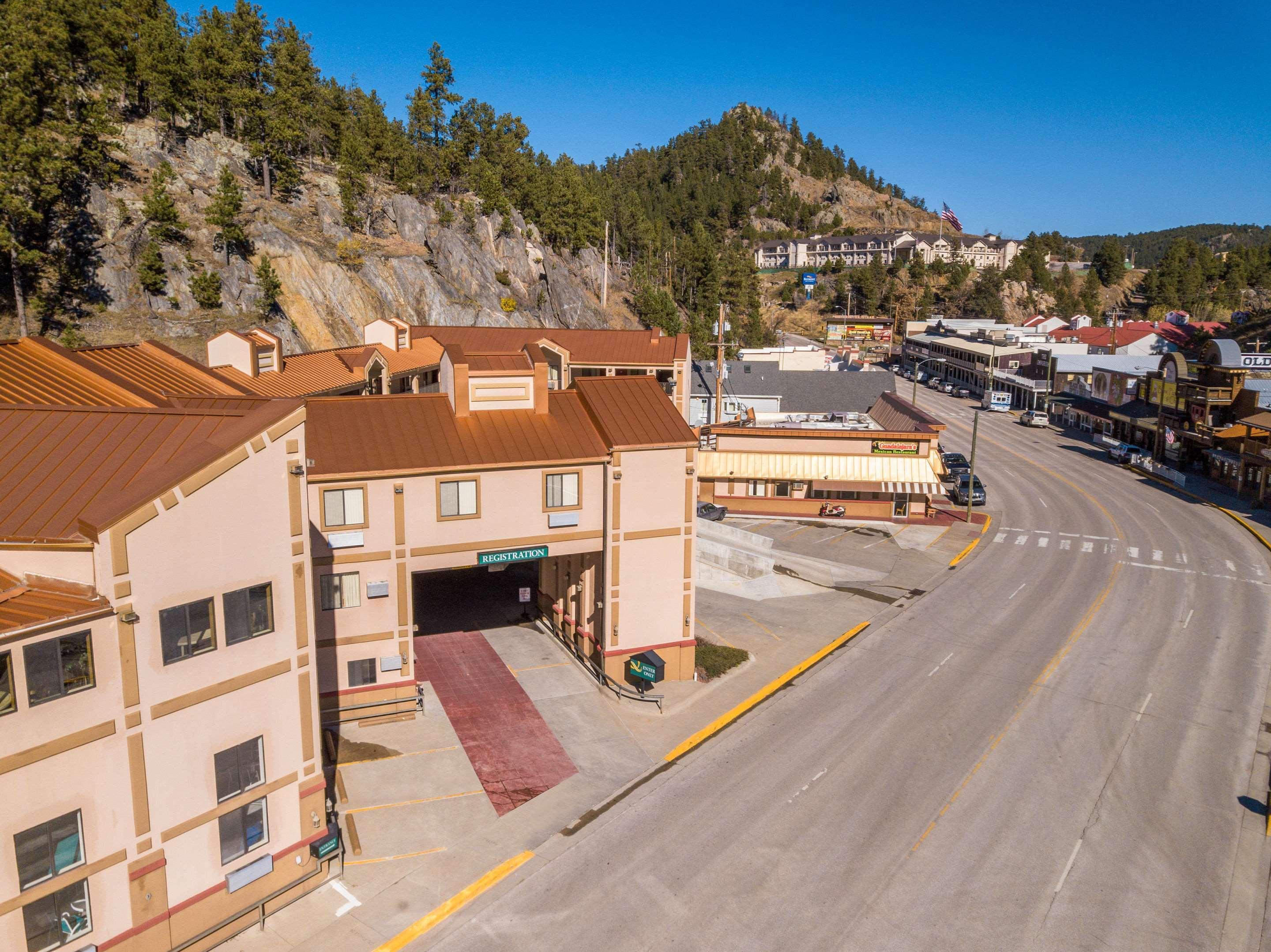 Quality Inn Keystone Near Mount Rushmore Exterior photo