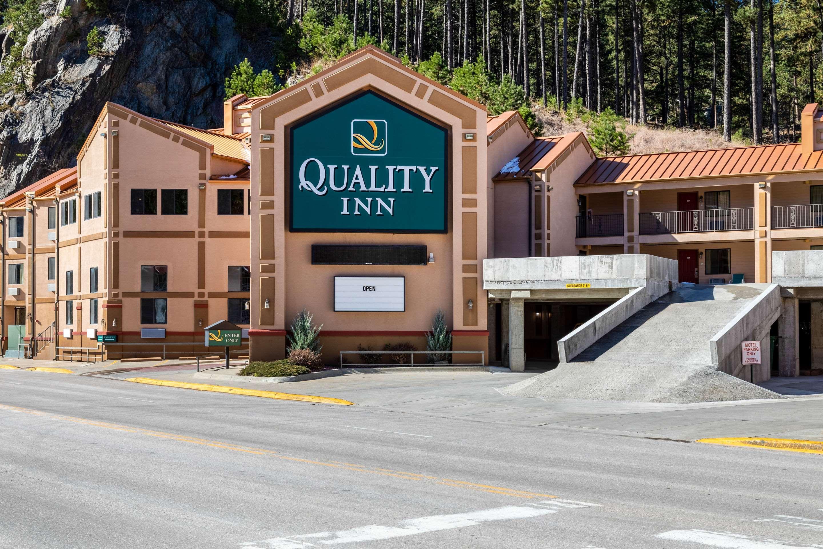 Quality Inn Keystone Near Mount Rushmore Exterior photo
