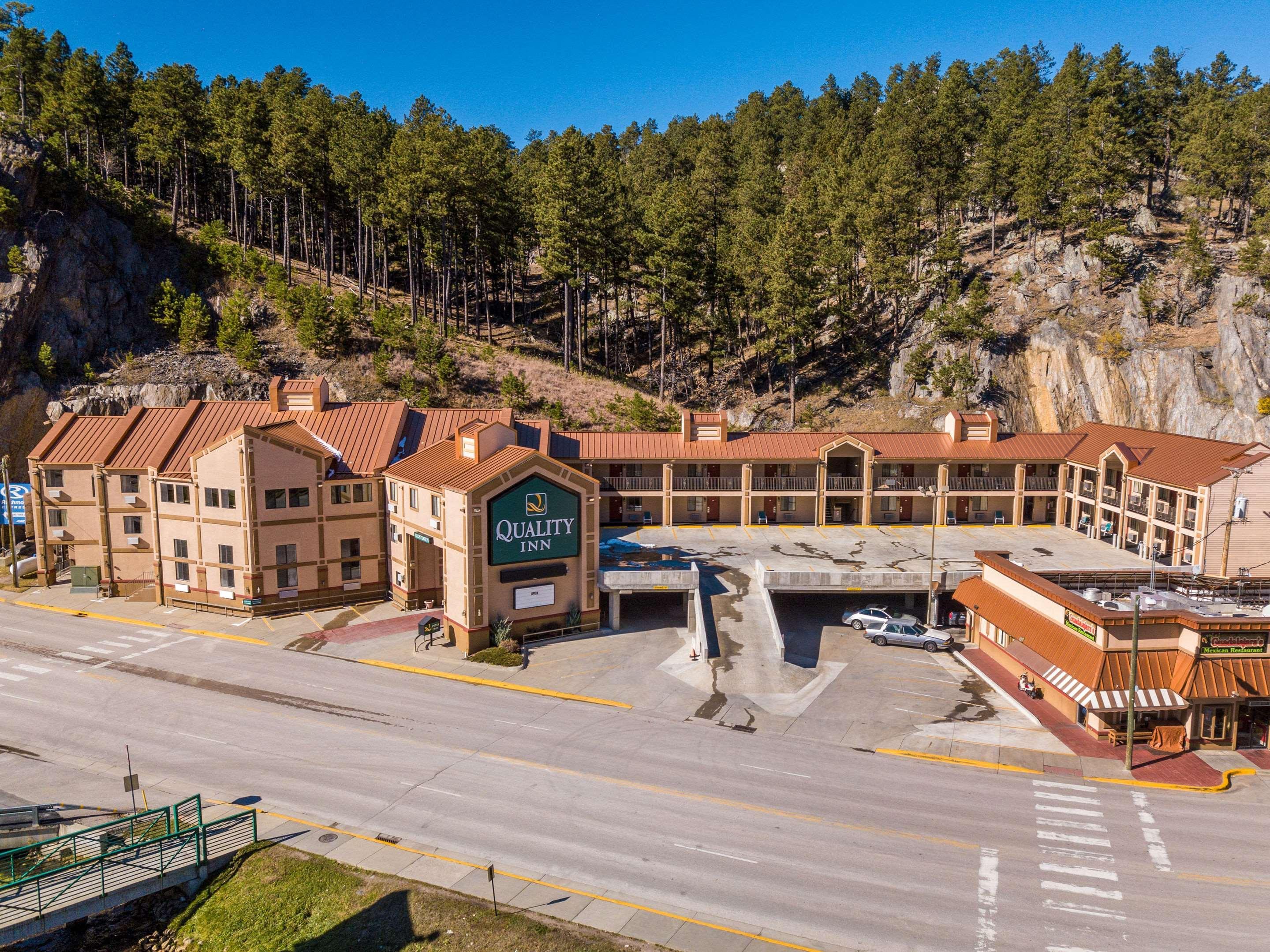 Quality Inn Keystone Near Mount Rushmore Exterior photo